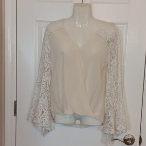 Bailey/44 Women's Size S Boho Style Off White Lace Bell Sleeve Blouse